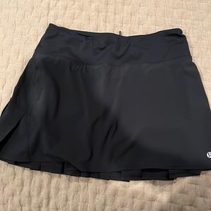 Lululemon tennis skort size 4